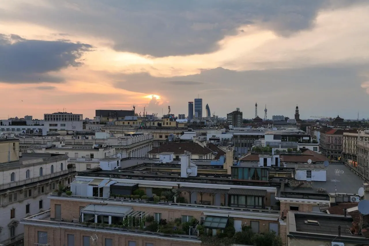 Prestige Boutique Aparthotel - Piazza Duomo View 밀라노 0*,  이탈리아