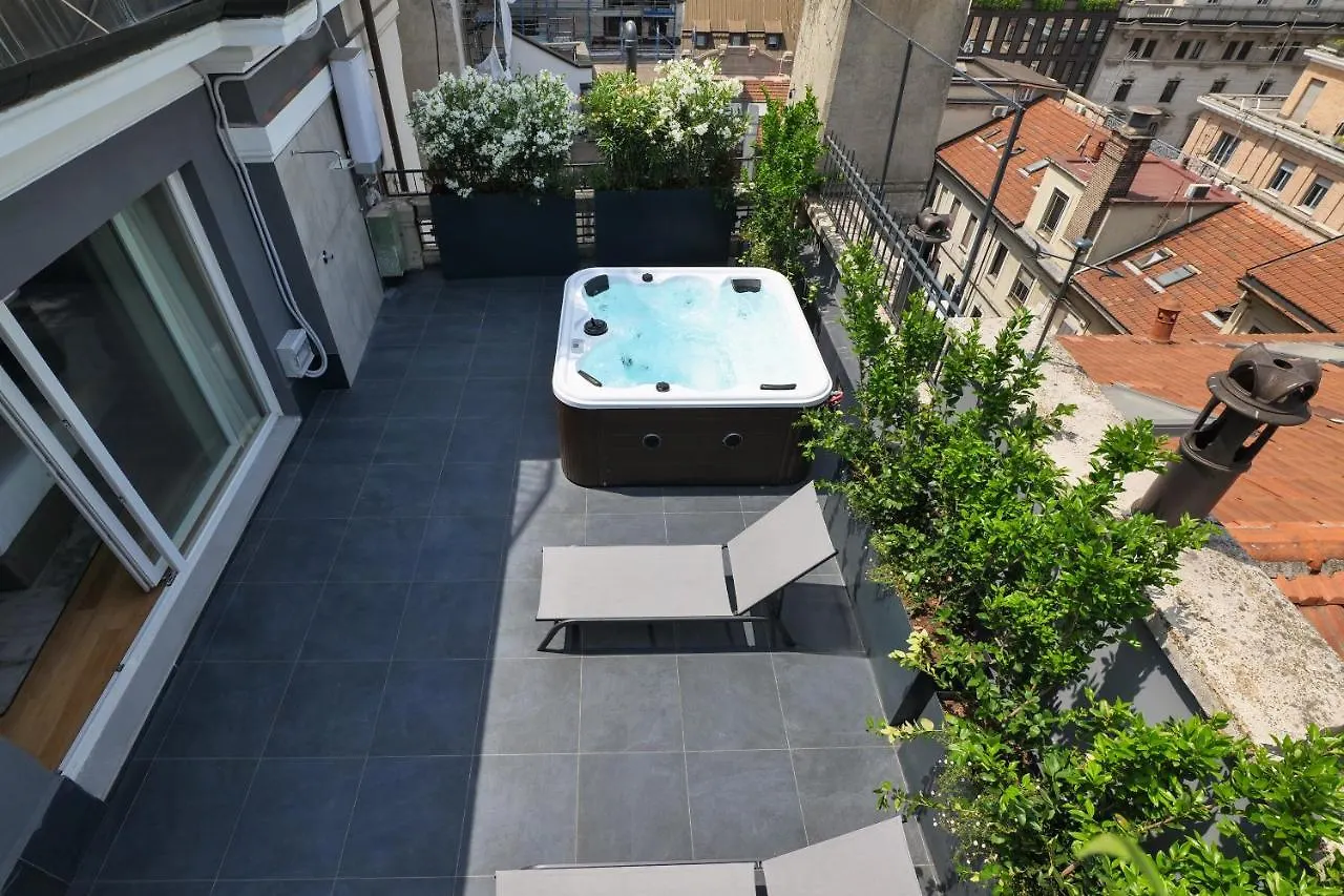 Prestige Boutique Aparthotel - Piazza Duomo View 밀라노 0*,
