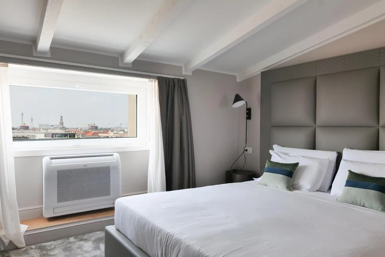 Prestige Boutique Aparthotel - Piazza Duomo View Milan Italie