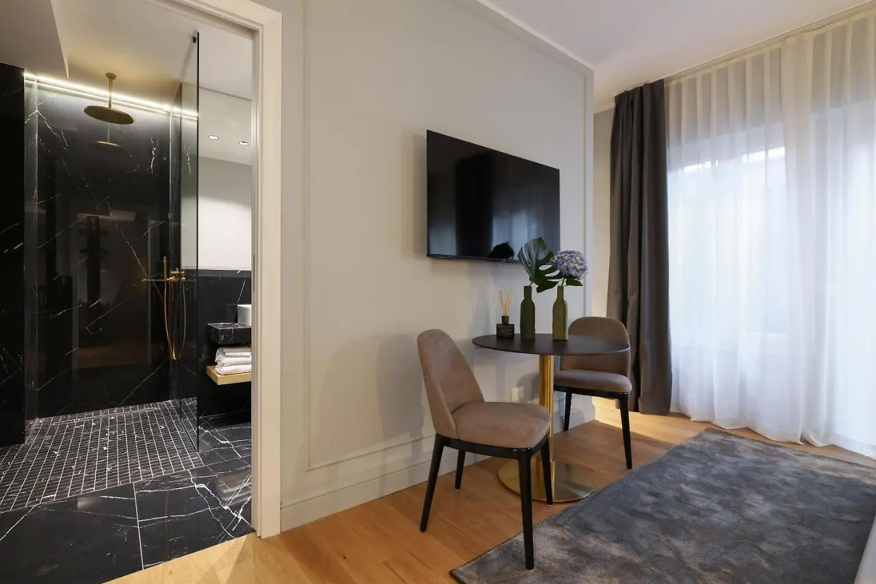 Prestige Boutique Aparthotel - Piazza Duomo View Milán Apartamento