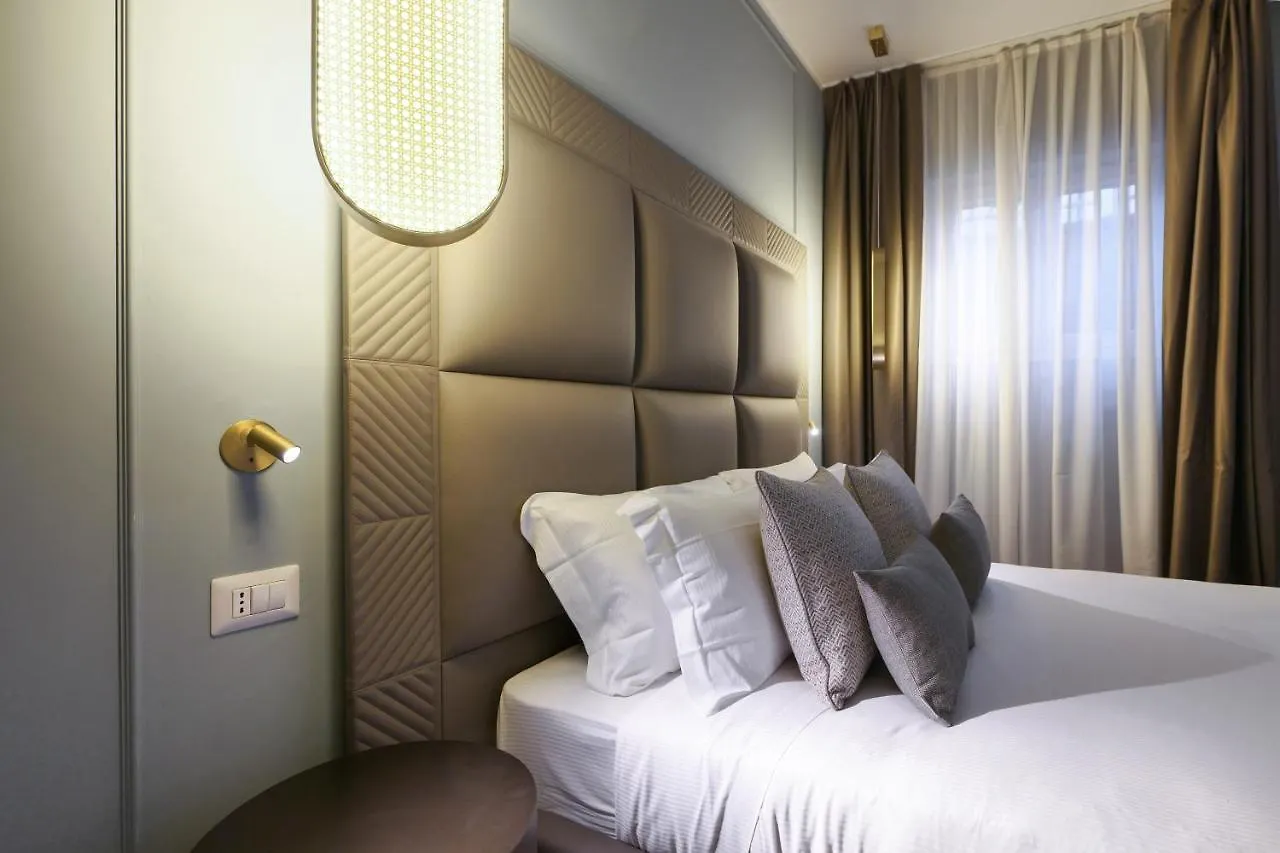 Prestige Boutique Aparthotel - Piazza Duomo View Milán Italia