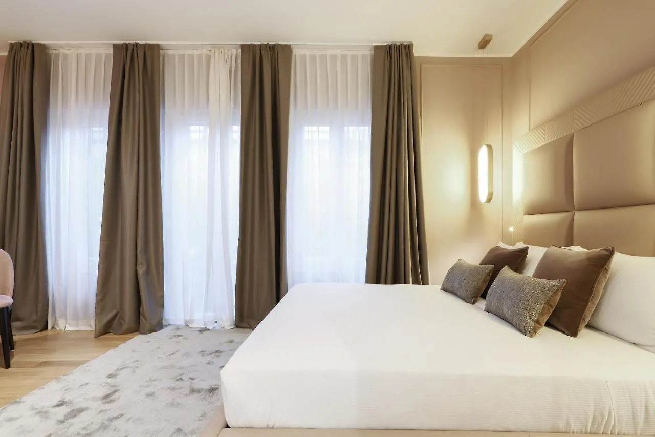 Apartamento Prestige Boutique Aparthotel - Piazza Duomo View Milán