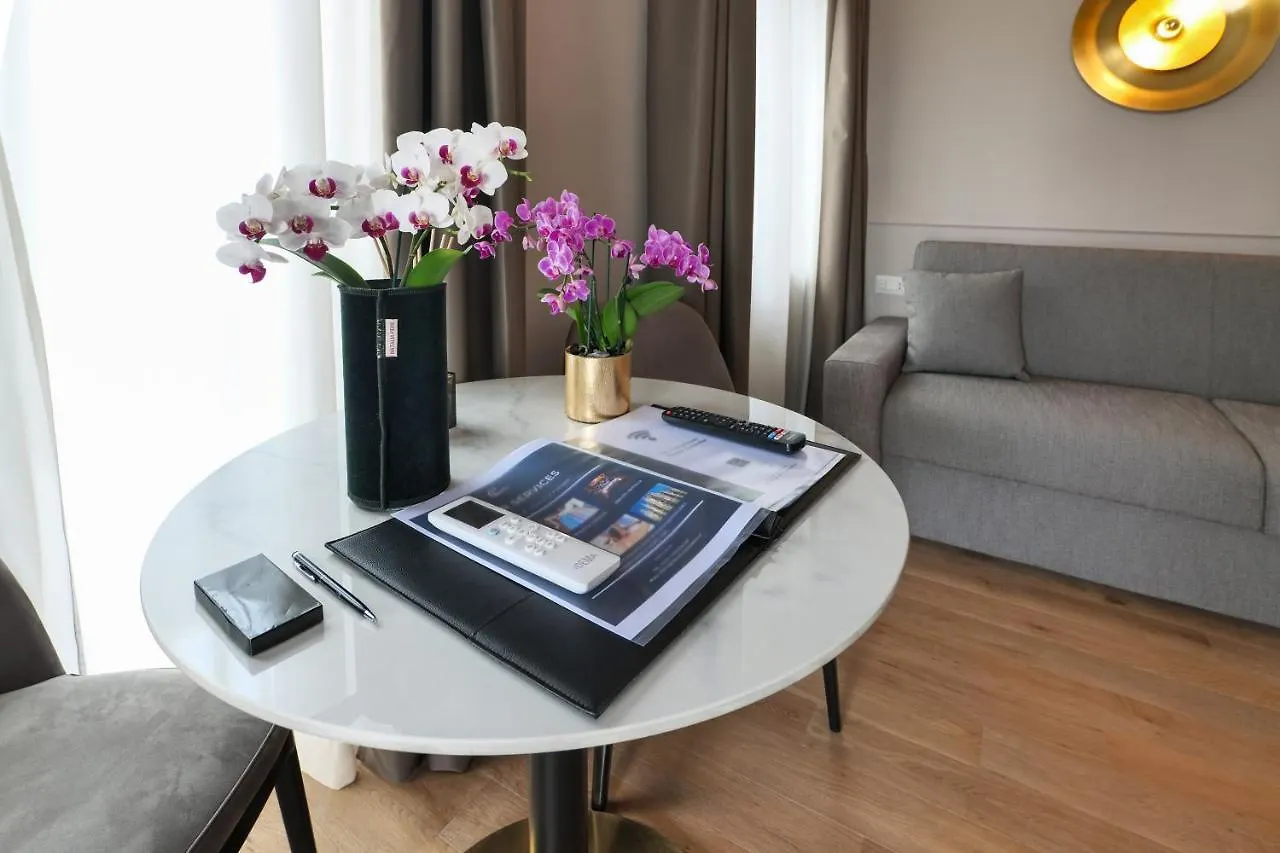 מילאנו Prestige Boutique Aparthotel - Piazza Duomo View 0*,