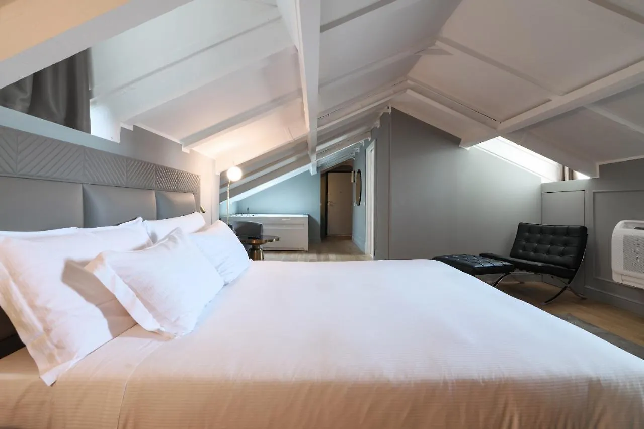 Prestige Boutique Aparthotel - Piazza Duomo View Milan 0*,